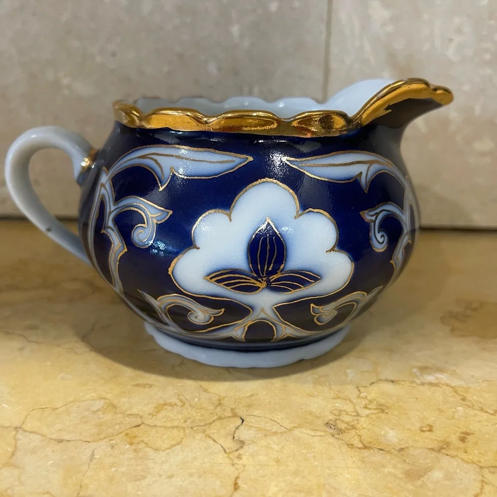 Porcelain creamer with handle / small creamer pitcher for sauce NEW